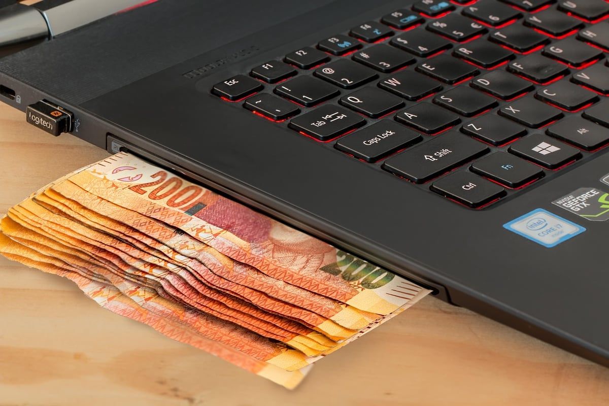 Quels sont les services en ligne proposés par le comité d’entreprise LPCR en 2025 ?