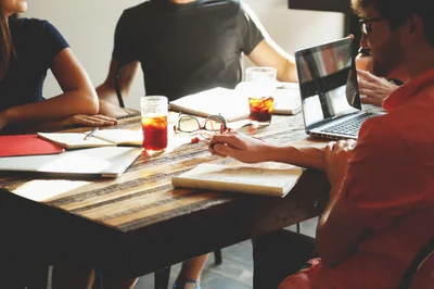 Partenaires et offres exclusives : ce que propose le comité d’entreprise Coallia en 2025