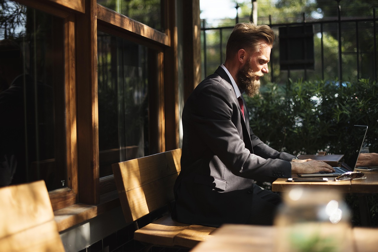 découvrez comment la culture d'entreprise façonne les valeurs, les comportements et l'engagement des employés au sein d'une organisation. apprenez l'importance d'une culture positive pour stimuler la productivité et innover.