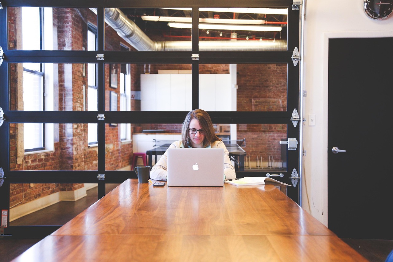 découvrez des stratégies de marketing b2b efficaces pour maximiser vos résultats commerciaux. apprenez à cibler vos prospects, à optimiser votre présence en ligne et à fidéliser vos clients grâce à des techniques éprouvées.