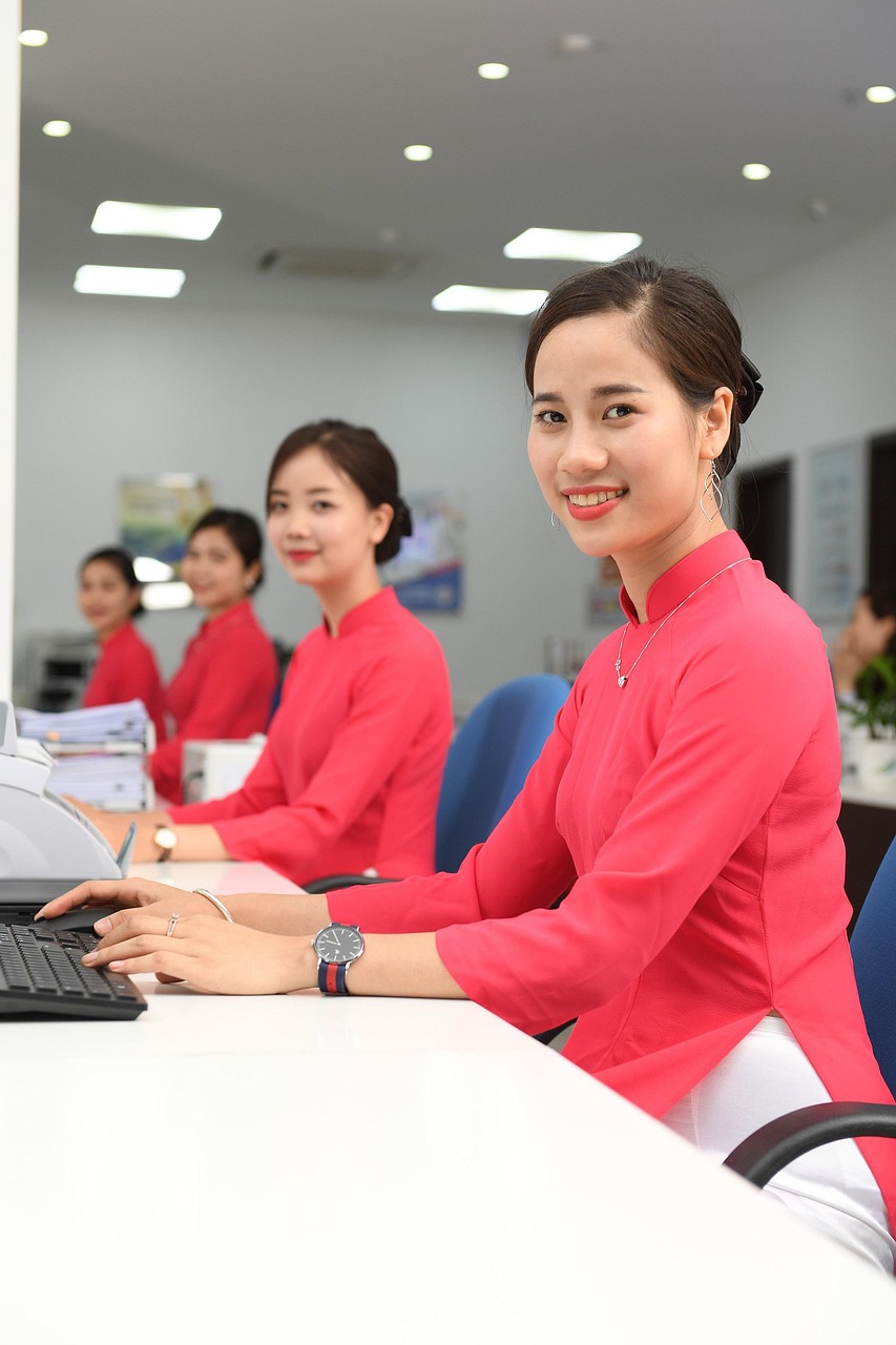découvrez comment offrir un soutien efficace à vos employés grâce à des ressources adaptées, des conseils pratiques et des solutions pour améliorer leur bien-être et leur productivité au travail.