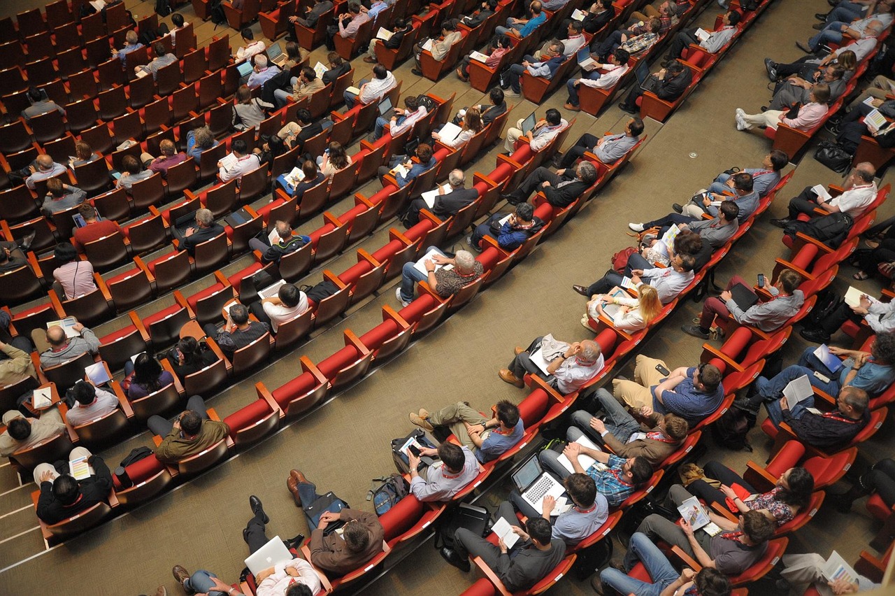 découvrez tous les événements incontournables près de chez vous : agenda, dates, lieux et informations pratiques pour sortir, se divertir et ne rien manquer des rendez-vous culturels et festifs.